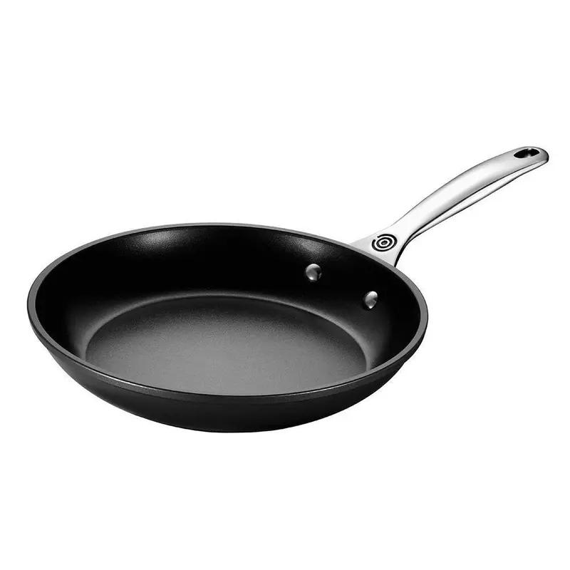 Le Creuset Toughened Nonstick Pro Skillet 1