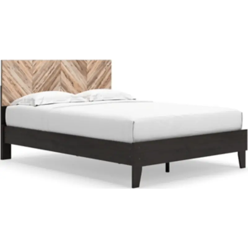 Piperton Two-Tone Queen Platform Bed In Brown And Black 1