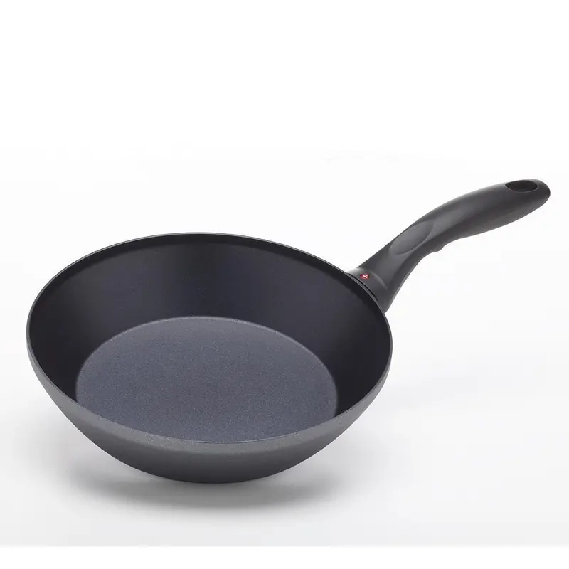 Swiss Diamond Induction Stir-Fry Pan With Lid – Ergonomic Edge Design 1